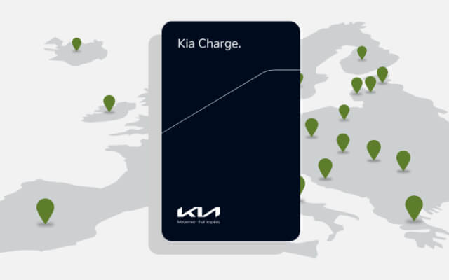 Die Kia Charge-Karte ist über einer Karte mit grünen Standortmarkierungen in ganz Europa abgebildet